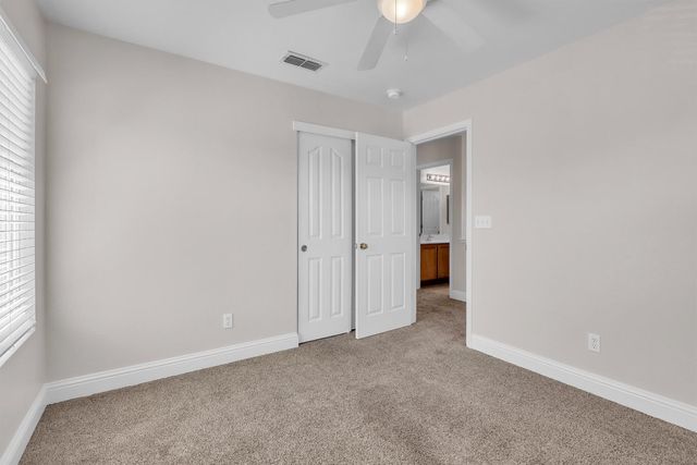 9421 Clift Ct, Elk Grove, CA 95624