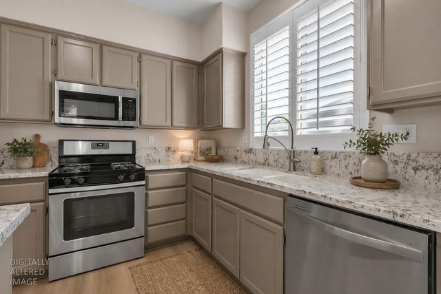 9421 Clift Ct, Elk Grove, CA 95624