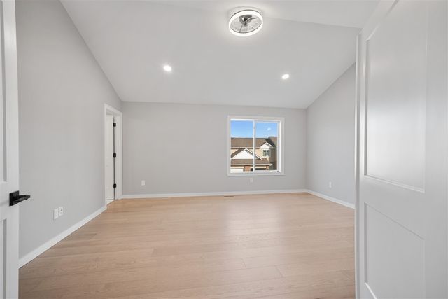 11306 Woodruff Lake Drive, Brighton, MI 48116