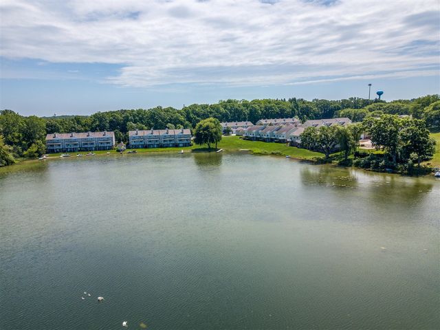 11306 Woodruff Lake Drive, Brighton, MI 48116