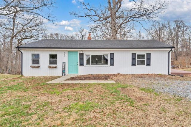 383 Ridge RD, Troutville, VA 24175