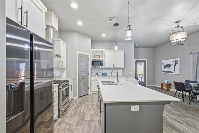 15813 San Clemente Drive, Edmond, OK 73013