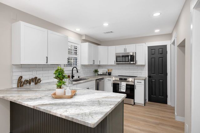 8645 ROSALEE LN, Atoka, TN 38004