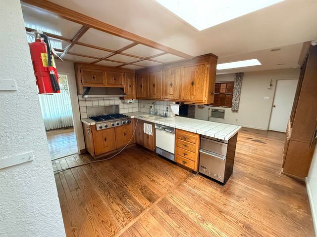 2883 Bowling Green Dr, Walnut Creek, CA 94598