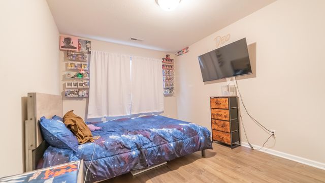 10207 Kreitzburg Street, Dyer, IN 46311