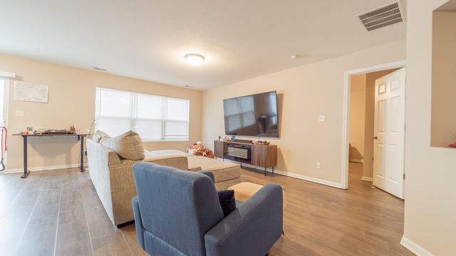 10207 Kreitzburg Street, Dyer, IN 46311