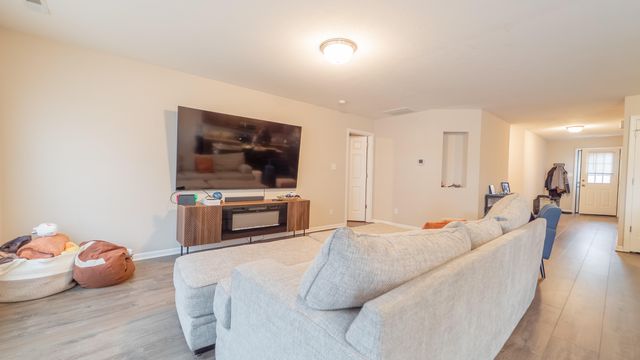 10207 Kreitzburg Street, Dyer, IN 46311