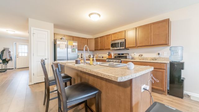 10207 Kreitzburg Street, Dyer, IN 46311