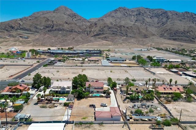 1345 Morning Sun Way, Las Vegas, NV 89110