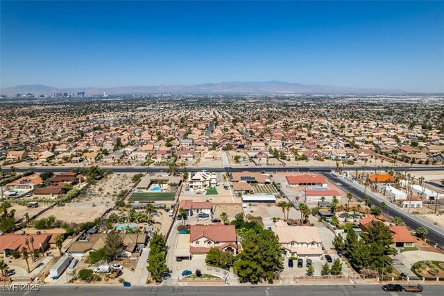 1345 Morning Sun Way, Las Vegas, NV 89110