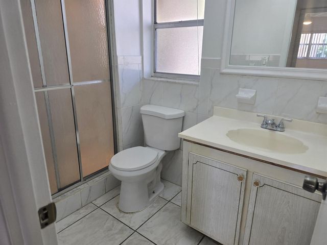 2741 N Pine Island Road 106, Sunrise, FL 33322
