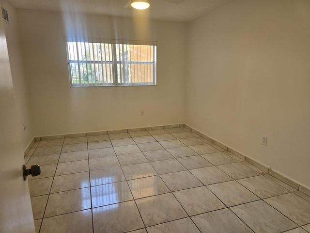 2741 N Pine Island Road 106, Sunrise, FL 33322