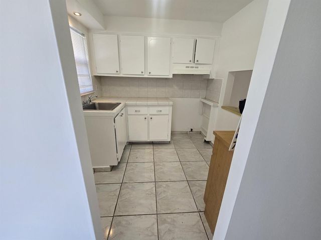 2741 N Pine Island Road 106, Sunrise, FL 33322