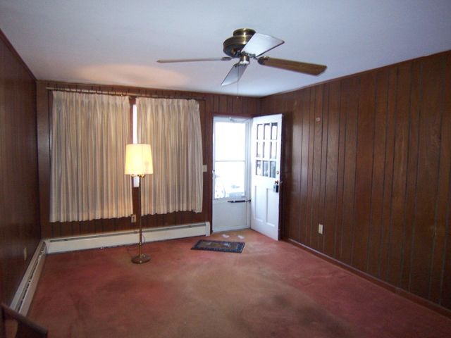 18 Century Road, Nashua, NH 03064