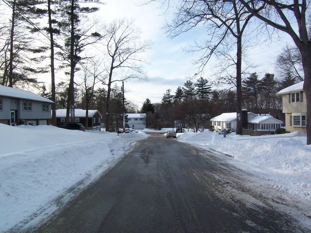 18 Century Road, Nashua, NH 03064