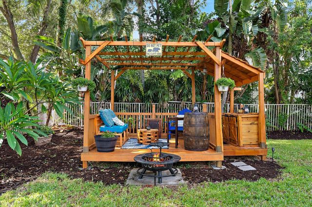 4636 Windward Cove Lane, Wellington, FL 33449