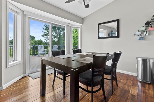 137 Hickory Lane E, Shakopee, MN 55379