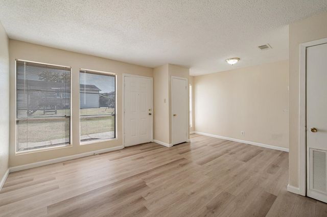 2147 Audubon Ave, Thibodaux, LA 70301