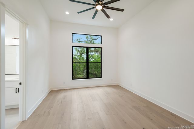 430 ARTHUR CT, Spring Branch, TX 78070