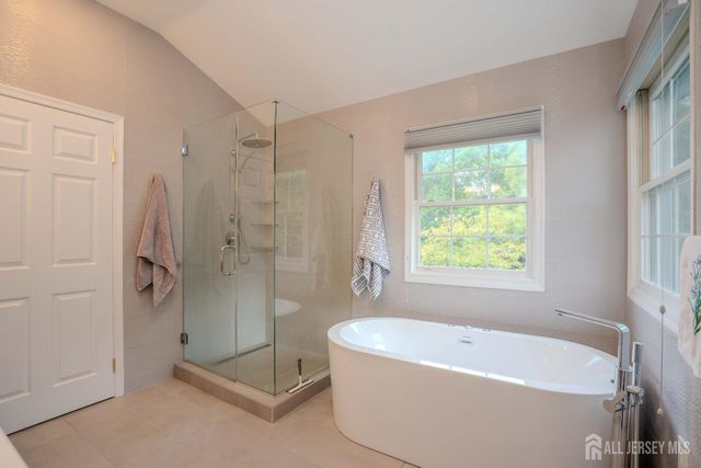 31 Sapphire Drive, West Windsor, NJ 08550