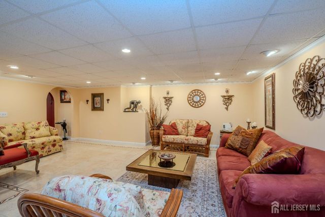 31 Sapphire Drive, West Windsor, NJ 08550