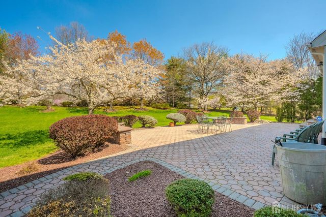 31 Sapphire Drive, West Windsor, NJ 08550