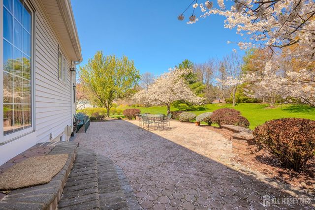 31 Sapphire Drive, West Windsor, NJ 08550