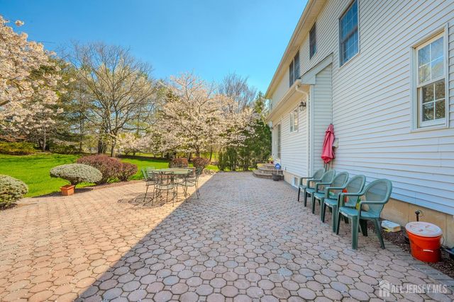 31 Sapphire Drive, West Windsor, NJ 08550