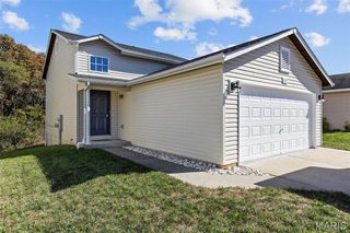 218 Sorrento Lane, Wentzville, MO 63385