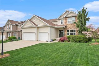 17 Mark Twain Drive, Valparaiso, IN 46385