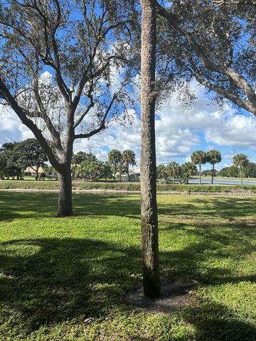 2900 SW 22nd Circle 221d, Delray Beach, FL 33445