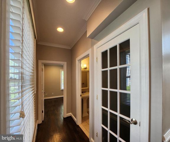 610 MEADOW LN SW, Vienna, VA 22180
