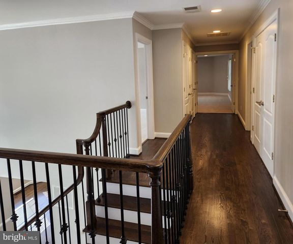 610 MEADOW LN SW, Vienna, VA 22180
