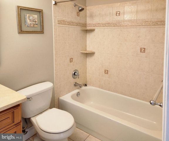 610 MEADOW LN SW, Vienna, VA 22180