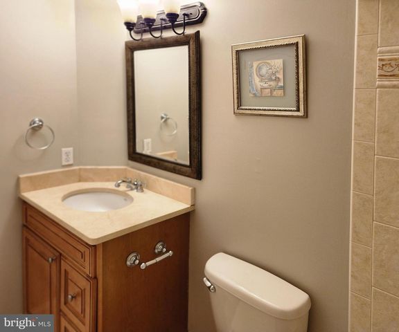 610 MEADOW LN SW, Vienna, VA 22180