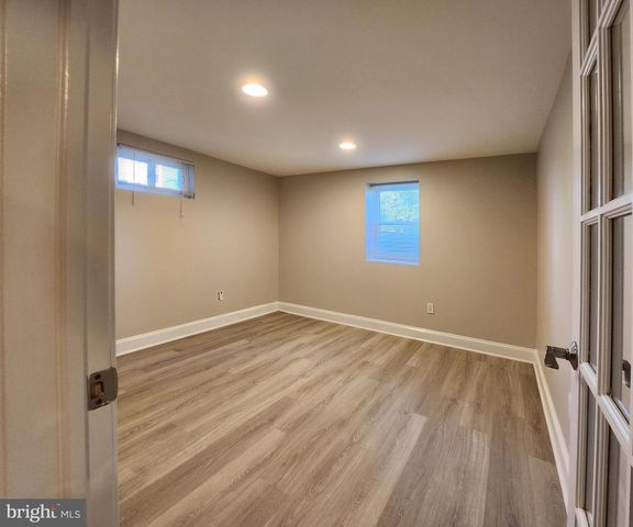 610 MEADOW LN SW, Vienna, VA 22180