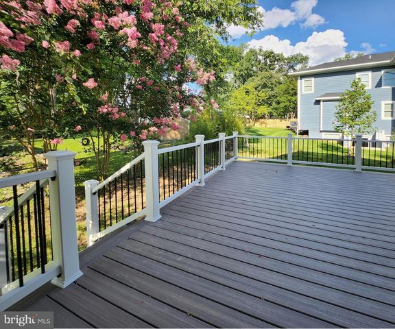 610 MEADOW LN SW, Vienna, VA 22180