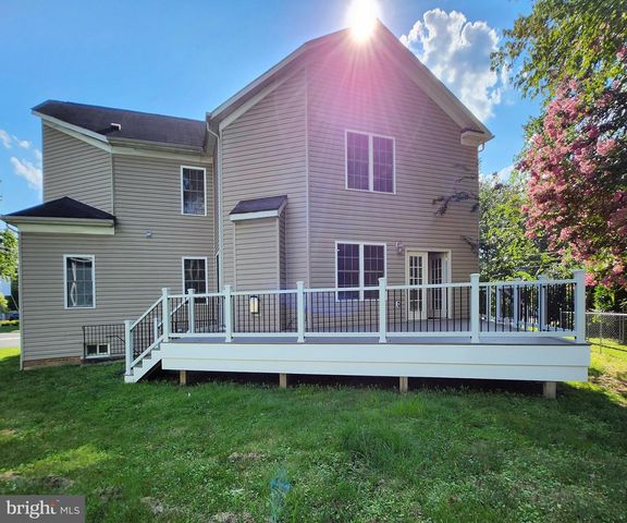 610 MEADOW LN SW, Vienna, VA 22180