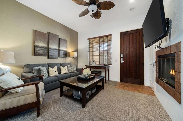 50630 Santa Rosa Plaza 8, La Quinta, CA 92253