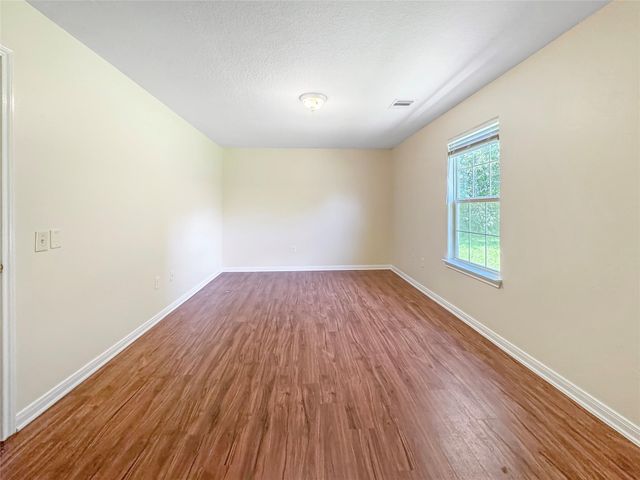 7521 Blue Jay Drive, Texas City, TX 77591
