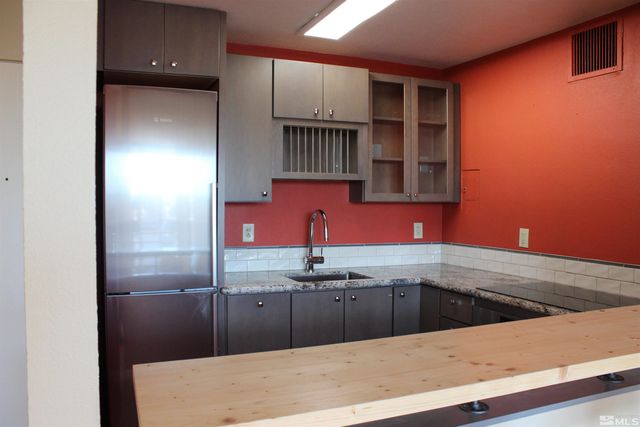 280 Island Avenue 701, Reno, NV 89501