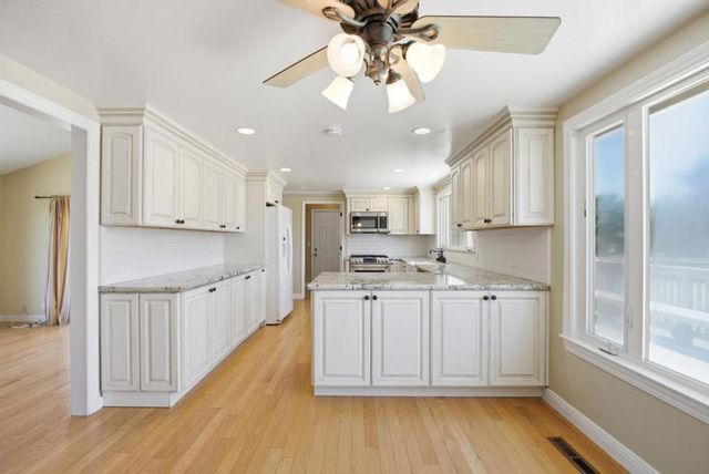 1135 Manning Court, San Martin, CA 95046