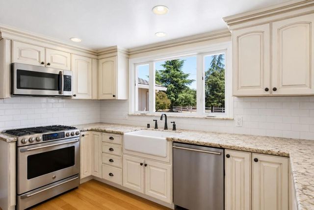 1135 Manning Court, San Martin, CA 95046