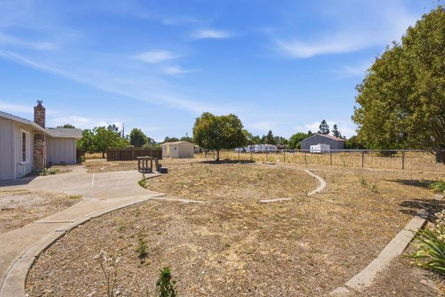 1135 Manning Court, San Martin, CA 95046