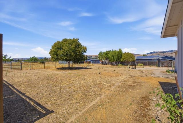 1135 Manning Court, San Martin, CA 95046