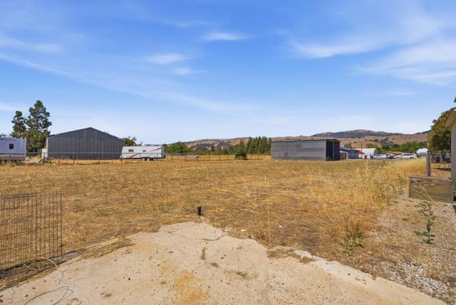 1135 Manning Court, San Martin, CA 95046