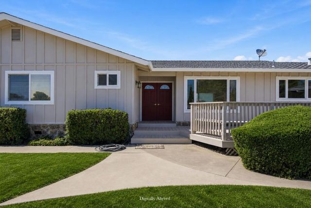 1135 Manning Court, San Martin, CA 95046
