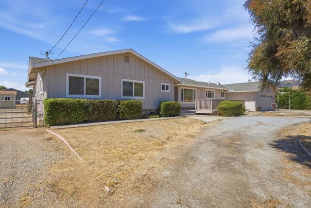 1135 Manning Court, San Martin, CA 95046