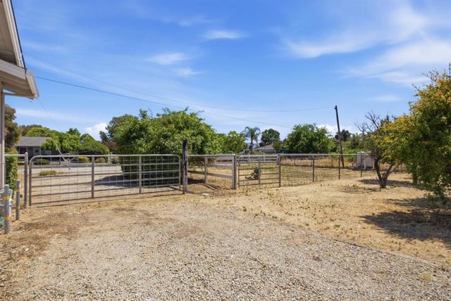 1135 Manning Court, San Martin, CA 95046