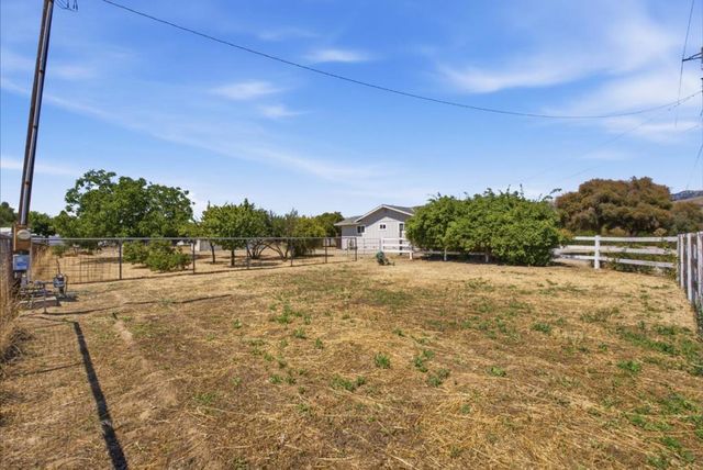 1135 Manning Court, San Martin, CA 95046